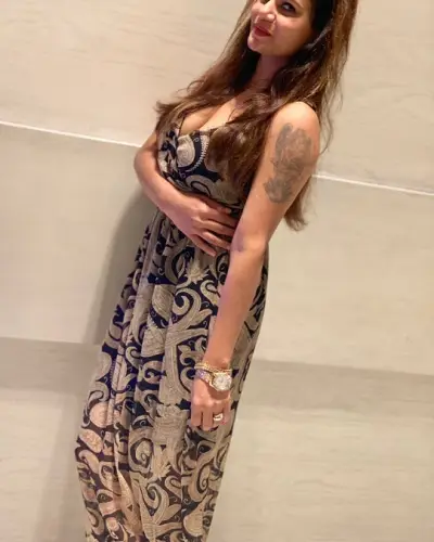 Hansot Escort